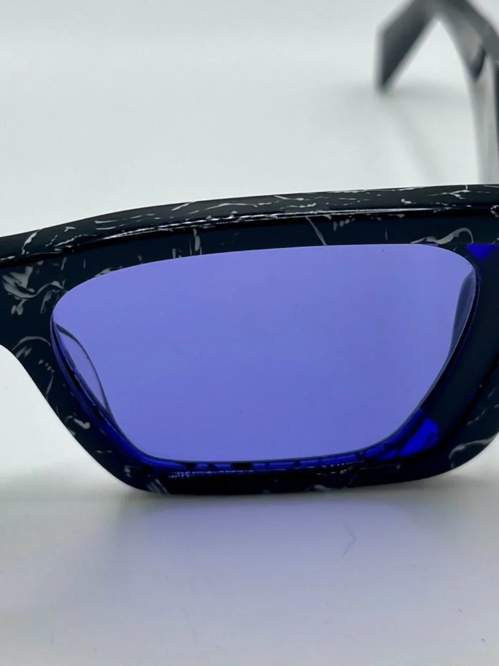 PRADA SPR 08Y Sunglasses Black Marble Violet Lens PR08YS 51-18 145 Authentic